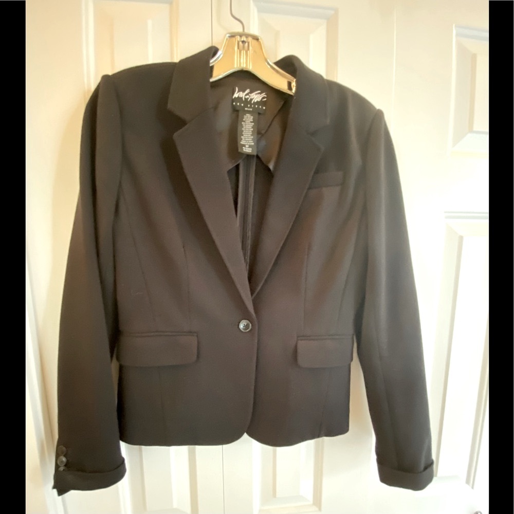 ⭐️HP⭐️ Lord & Taylor blazer 8P